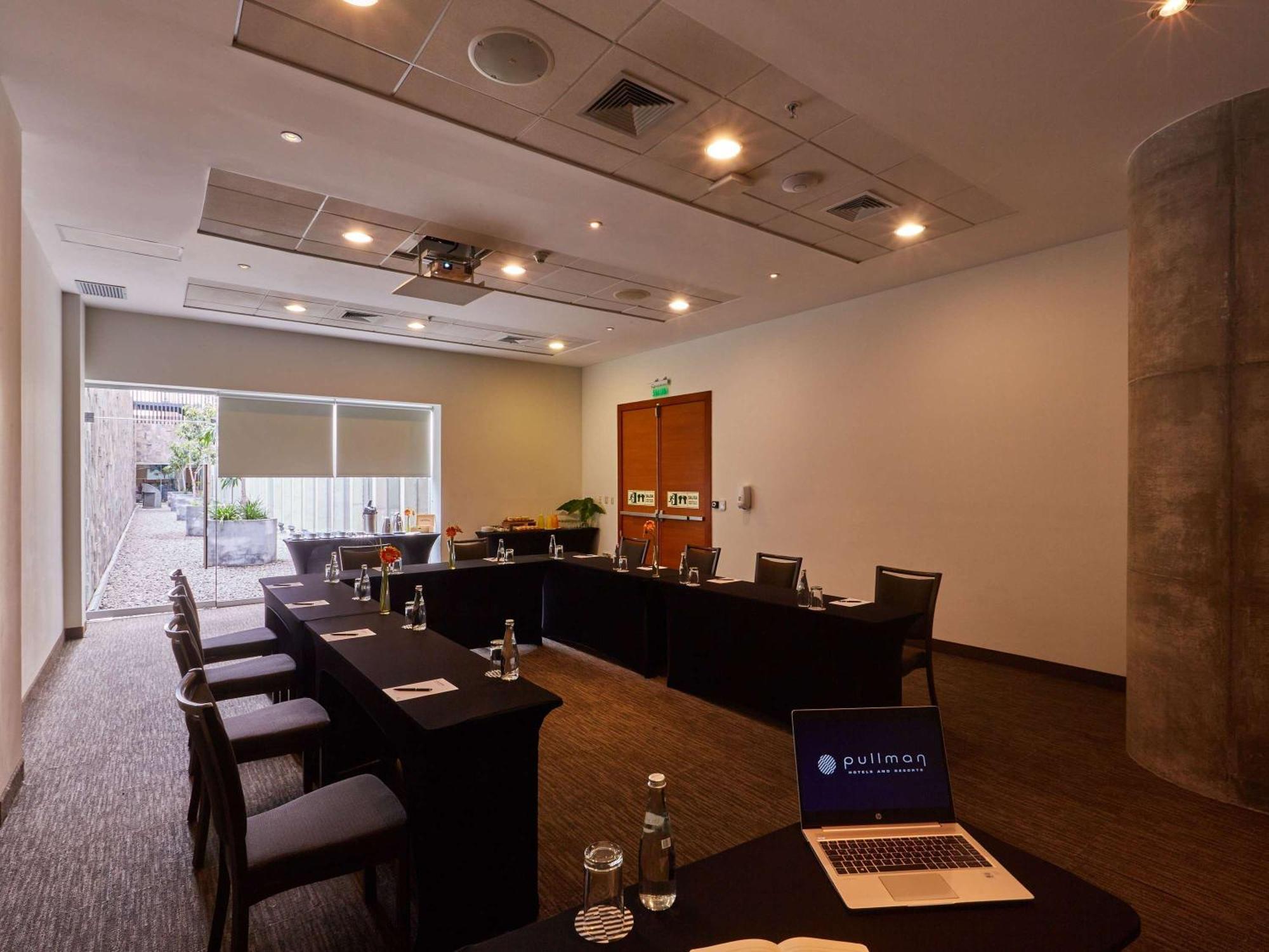Pullman Lima San Isidro Hotel Exterior photo